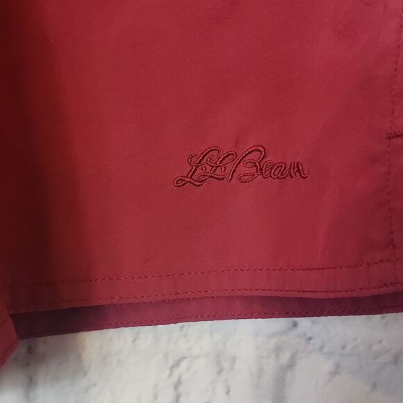 L.L. BEAN Women's Activewear Running Shorts Medium - Picture 2 of 8